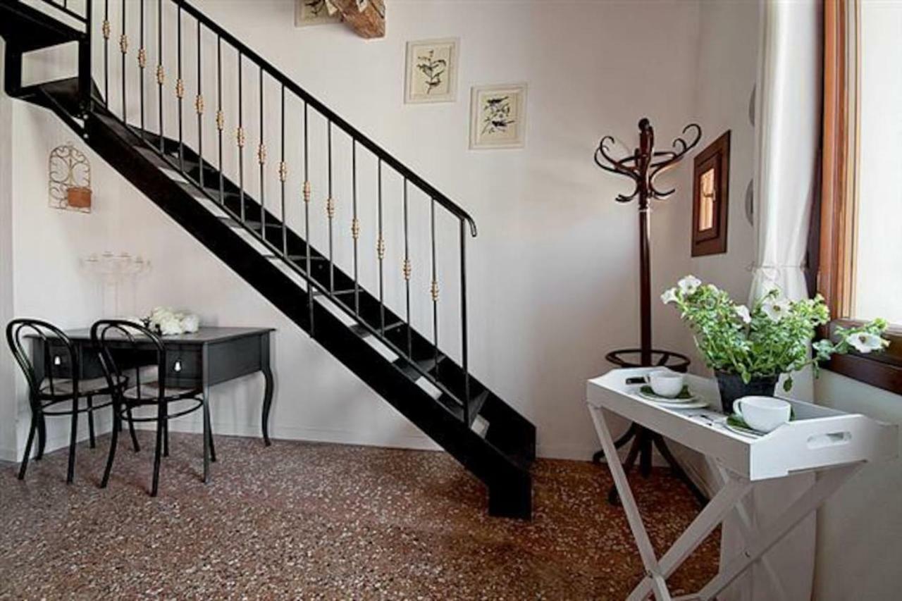 Loft Overlooking The Grand Canal Veneza Exterior foto